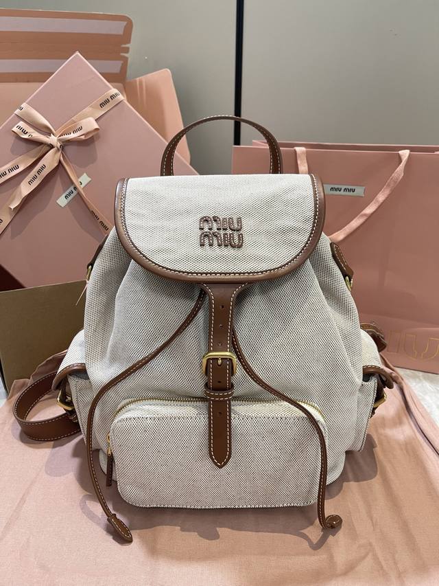 Large Miu new college style backpack: 5Bz042, the perfect combination of canvas