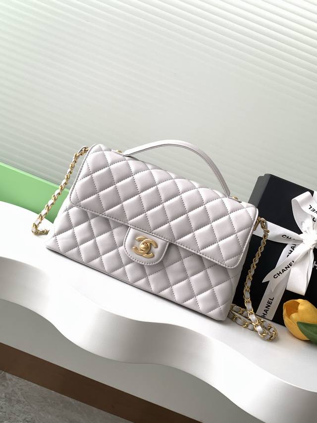 25P Kelly. This super-stylish 25P Kelly is the bag of your dreams! It can be car