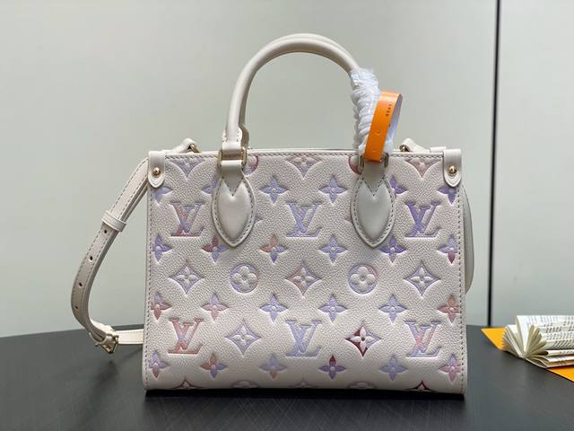 Original M25770 Beige Gradient Leather Square Bag. This season's new Onthego Sma