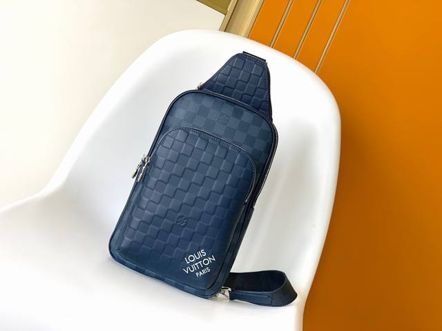N40439 Blue All-Leather Men's Avenue Sling Bag. Damier Anfini crafts the Avenue