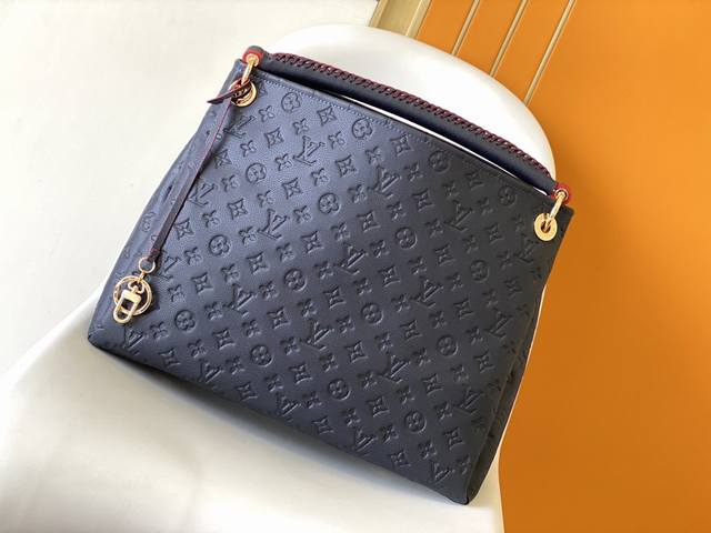 Top-grade original M43237 blue M41066 black medium tote shopping bag. Spacious,