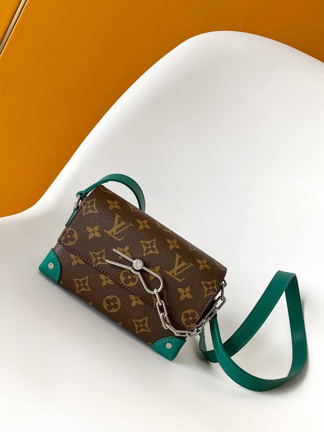 M12808 Old Flower Green Premium Original Dynamic Chip. This Steamer Mini Bag is