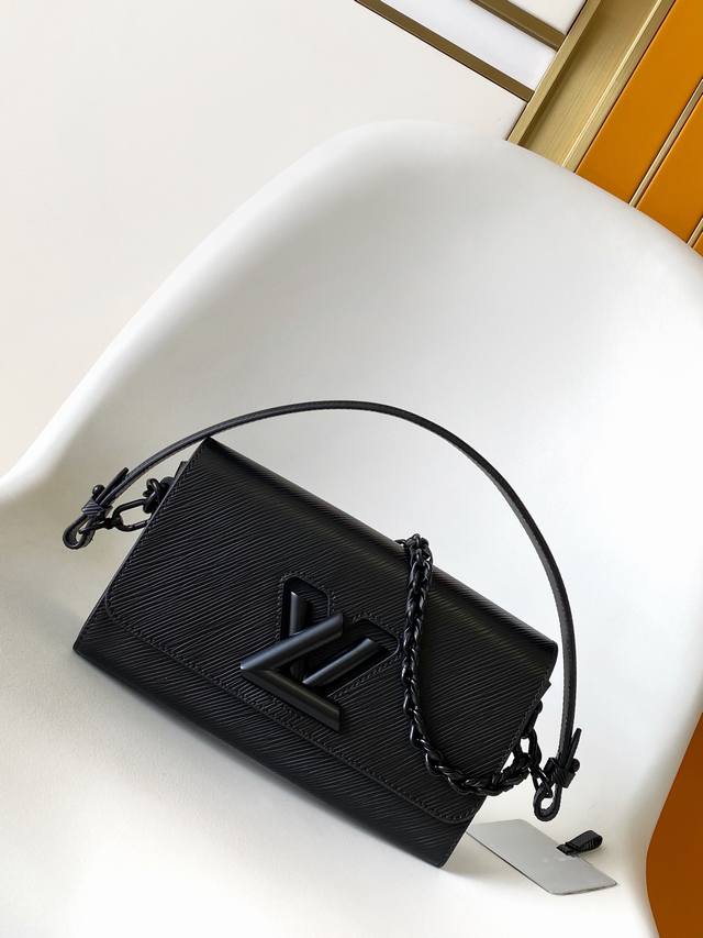M25336 Black Samurai Water Ripple Chain Bag Dynamically Variable Twist West Hand