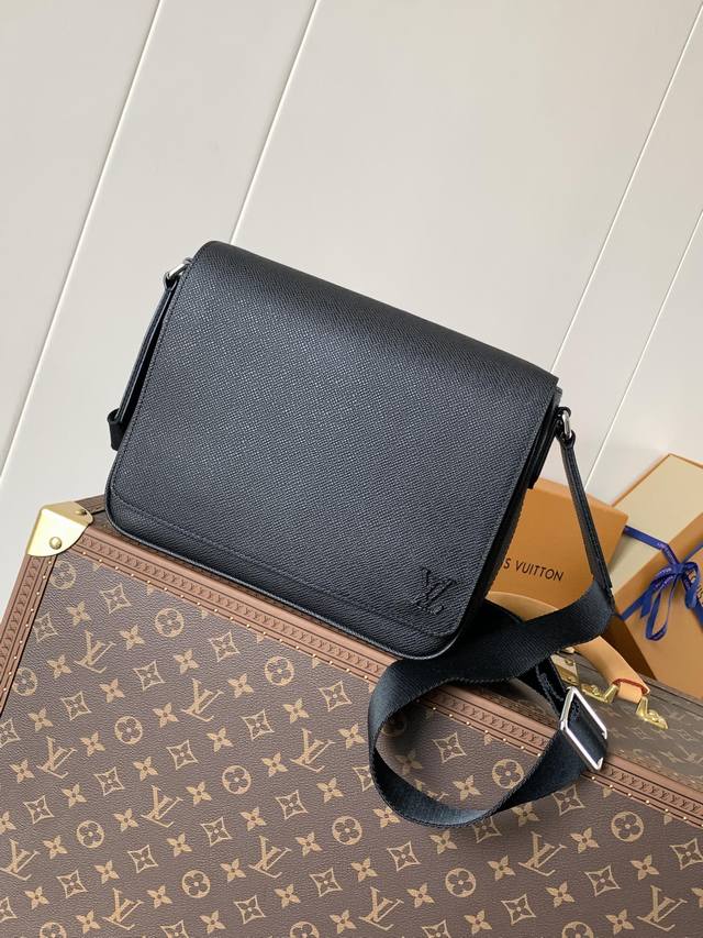 M30850 Black, Premium Original Single, Variable Code Chip. This District Small M