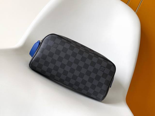 Premium original dynamic chip N00084 Black checkered blue M12638 Light blue M126