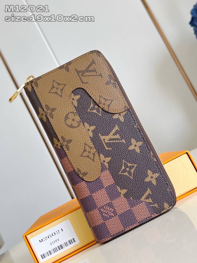 Factory Price P Premium Original M1 This Zippy wallet from the Monogram Landscap