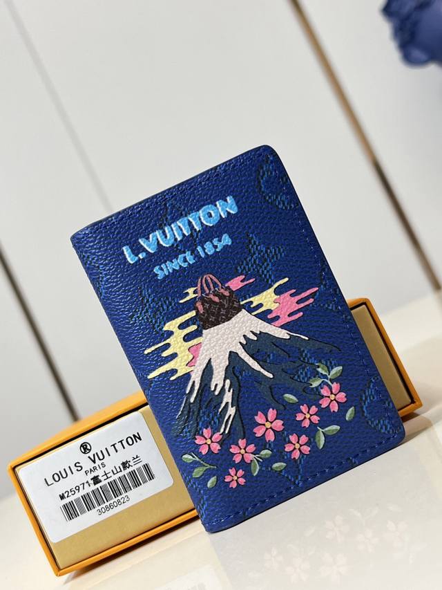 Factory Price P Premium Original M25971 Blue M25972 This pocket wallet features