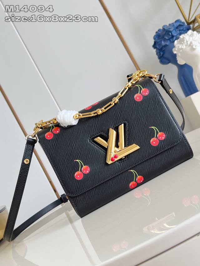 Factory Price P Premium Original M14094 This matching Twist Medium Handbag featu