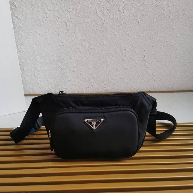 Premium Original New Waist Bag 2Vh128 This Re-Nylon shoulder bag with Saffiano l