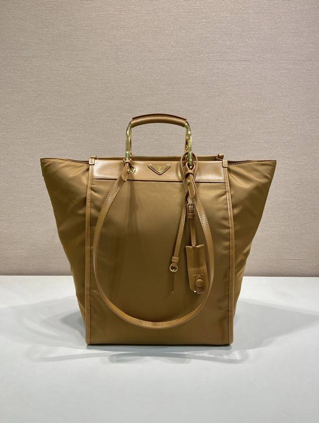 Premium Original New Tote Bag 1Bg561 Large This tote features a stylish geometri