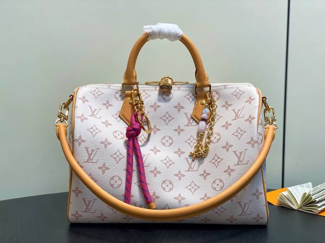 Factory Price P Top-grade original M15108 white floral Speedy pillow bag. New fo