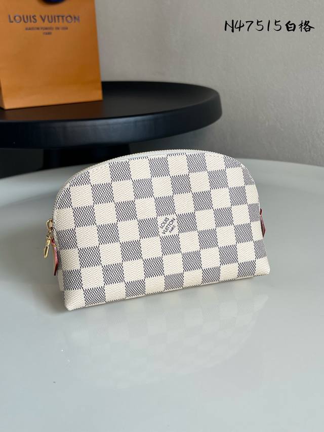 Factory Price P Chip Edition Cosmetic Bag N47515 White Grid This Damier canvas c