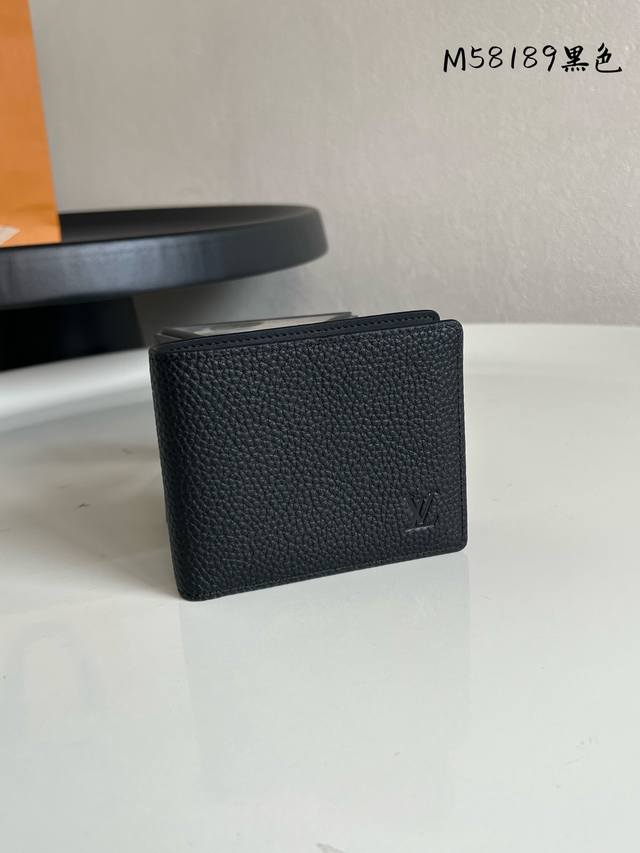 Factory Price P Chip Version M58189 Black Litchi Grain Short Wallet This Multipl
