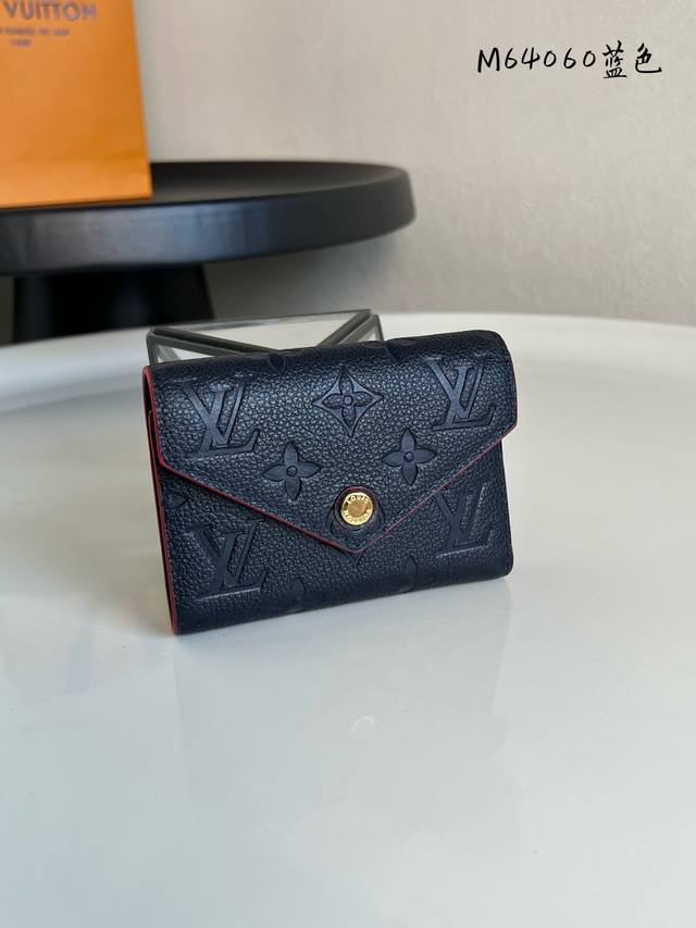 Factory Price P Chip Version M64060 Blue Wallet Made of luxurious embossed leath