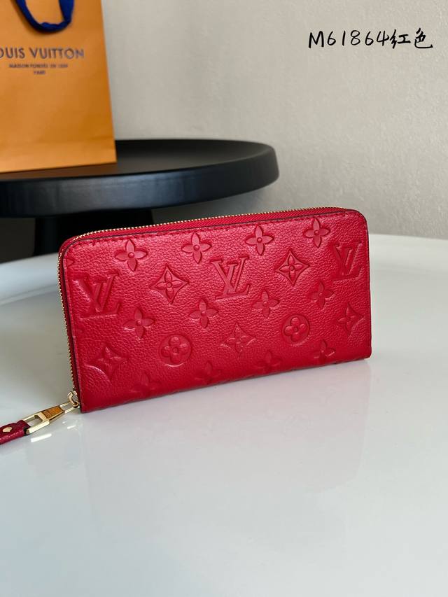 Factory Price P Chip Version M61864 Red! A classic wallet with a fresh upgrade!