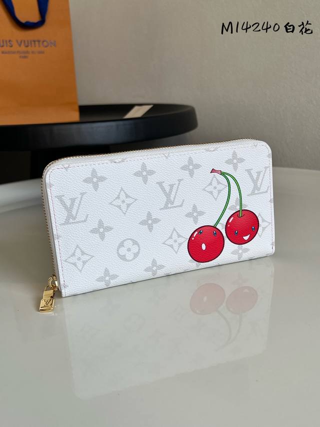 Factory Price P Chip Edition Premium Original M14240 Cherry Single Zip Wallet Se