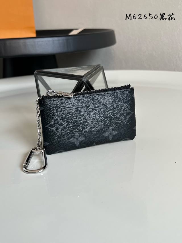Factory Price P Chip Version M62650 Black Flower! This wallet evokes the leisure