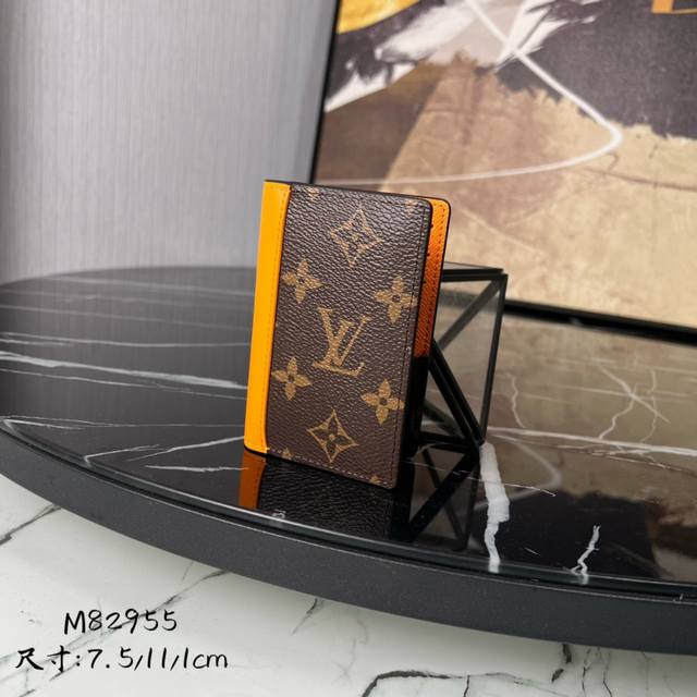 Factory Price P Chip Version M82955 Crafted from elegant Monogram Macassar canva