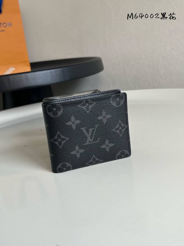 Factory Price P Chip Version M64002 Black Flower! Slender ID Wallet: This wallet