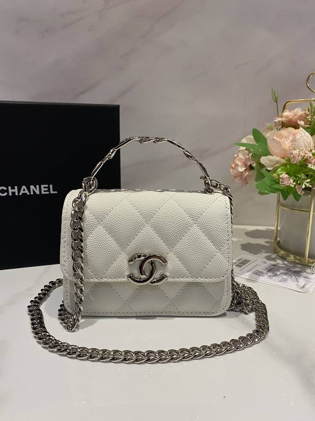Chane1 22Cc Spring/Summer Collection Enamel Handle Small Shoulder Bag. Authentic