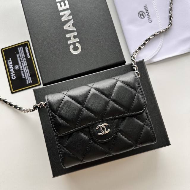Chanel Chanel counter model sheepskin chain bag inside and outside full leather