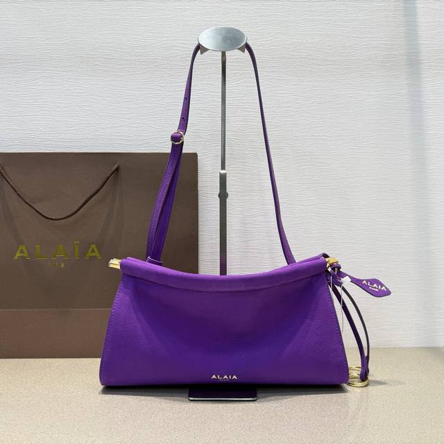 Suede Purple | 2025 Fall/Winter 2025 E Click Crossbody Bag. This latest design f