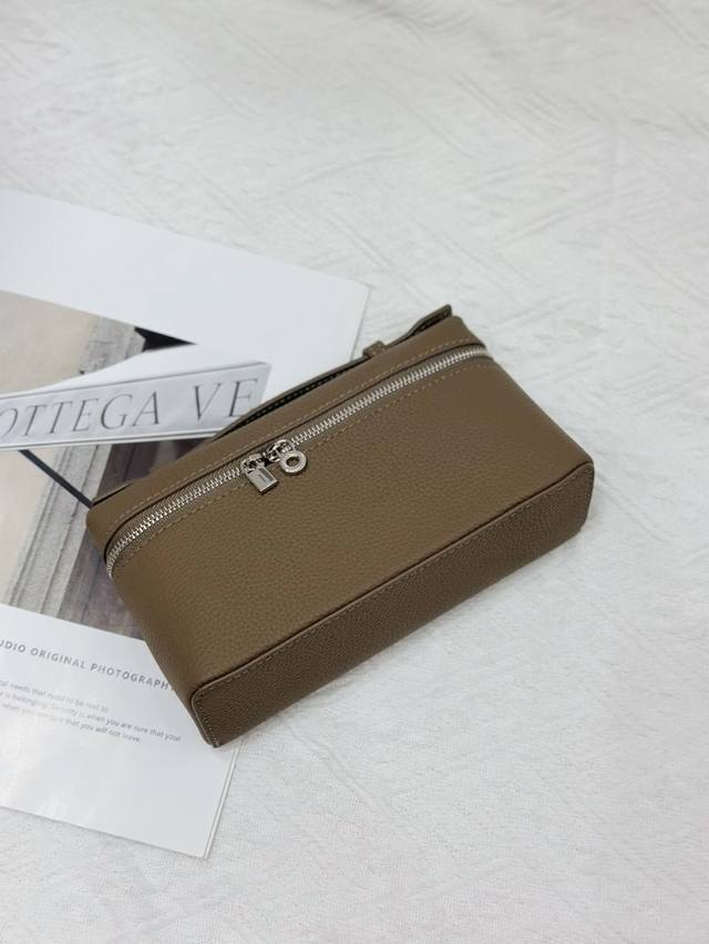 Special offer Loro Piana 19 lunch box bag, evergreen popular elephant gray appea