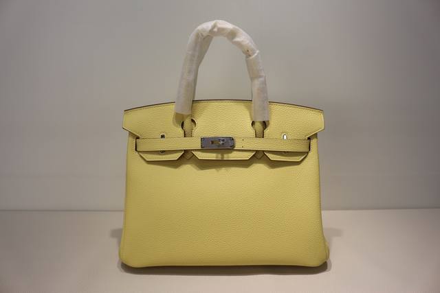 semi-handmade new special price no refund original price 1690 spot B chicken yel