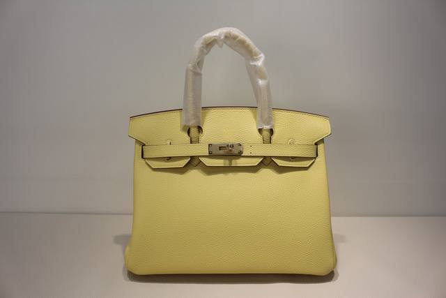 Semi-handmade new special price not refundable original price 1690 spot B chicke