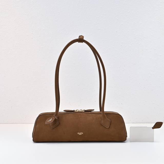 Ala Ala's top version - sausage bag custom leather + all-steel hardware Size: 33