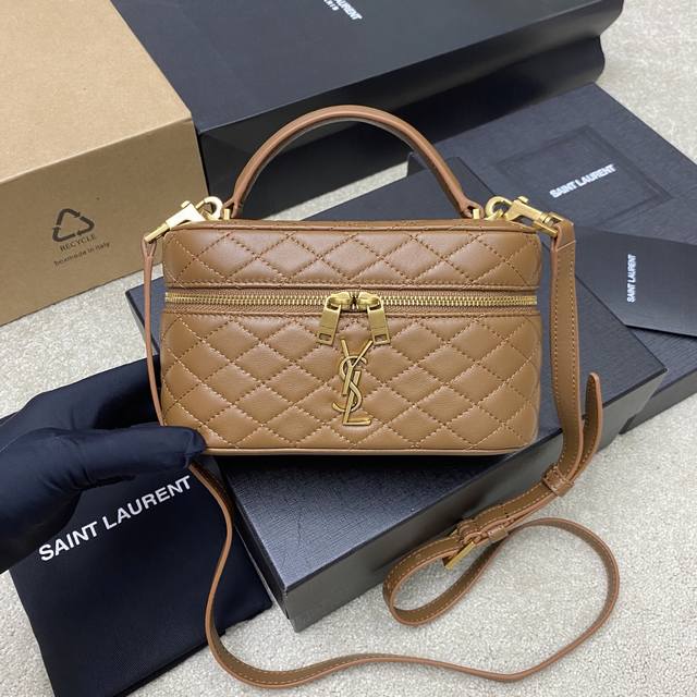 Brown Lambskin Gold Original Leather, the latest hot-selling lambskin leather sh