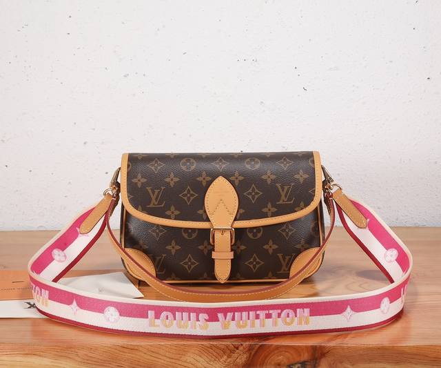 a premium original, enhanced Diane bag reimagines the classic 1990s design. The