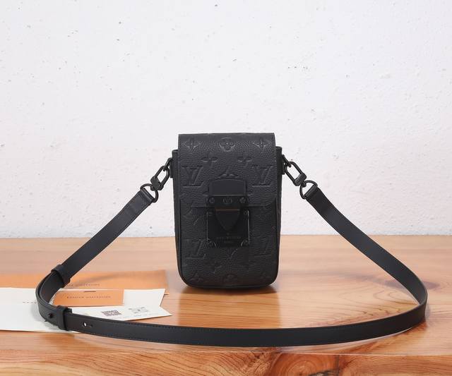 163C01 dynamic chip, premium original, enhanced S-Lock Vertical Wearable Wallet