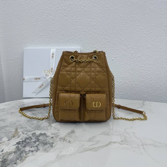 Top-grade original 3375 caramel color This Dior Caro Multicarry backpack is a ne