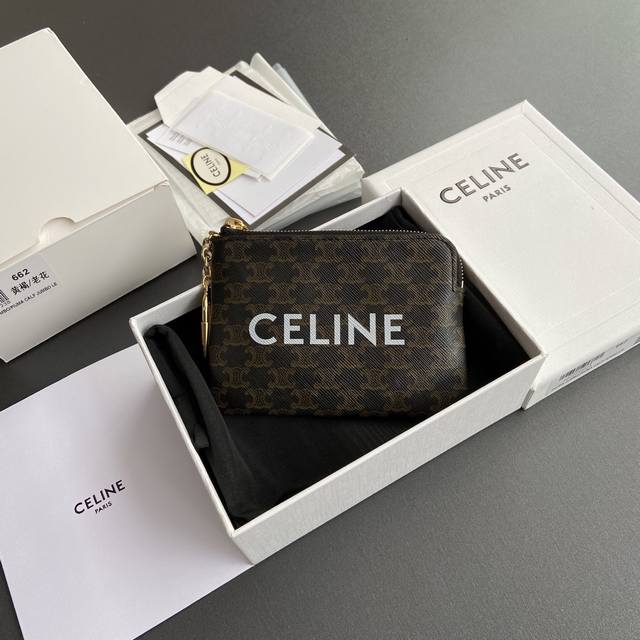 Original leather, premium imported leather with Triomphe logo print and hook clo