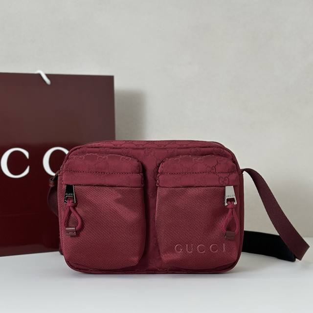Counter quality, top original goods, real shot! Model No. 834475 Red canvas, siz
