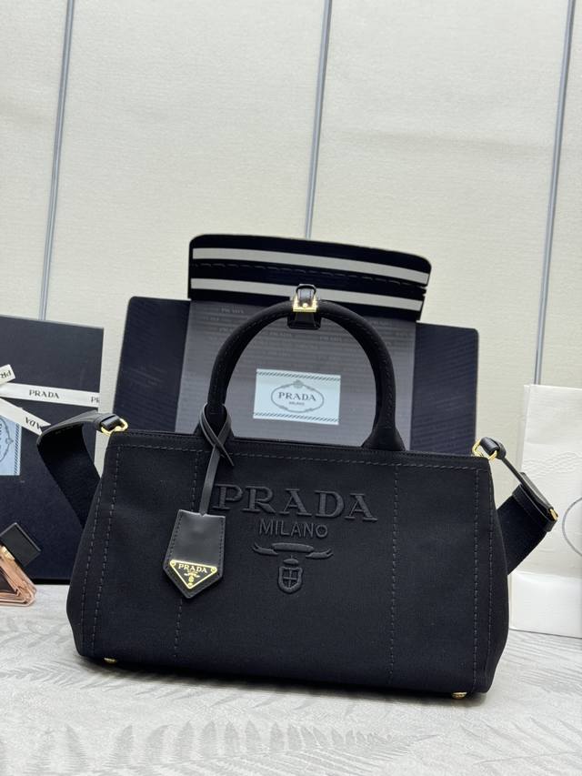 New Gardener's Bag Linen 1Bg554 Medium. Inspired by timeless nautical chic, this