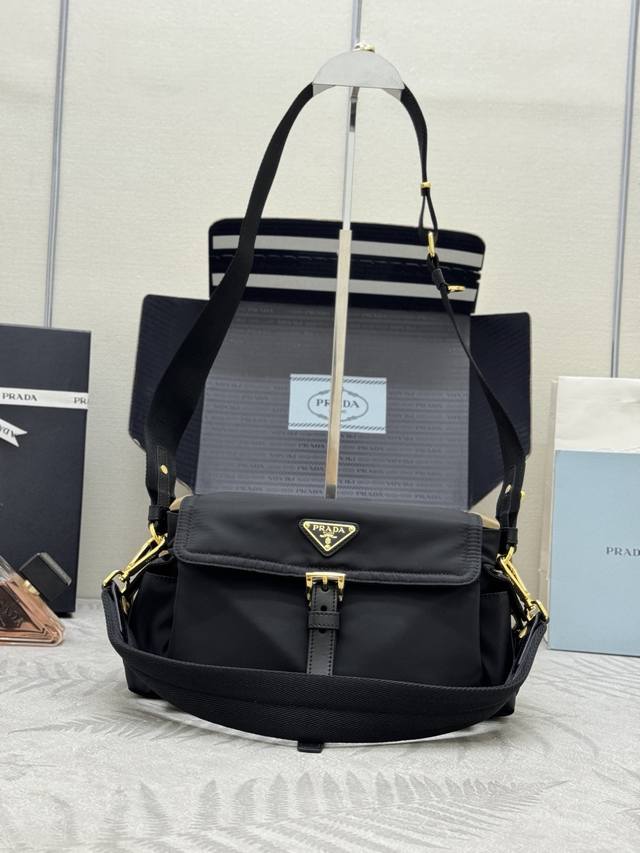New Small Messenger Bag 1Bd394 Small This bag perfectly blends sophistication an