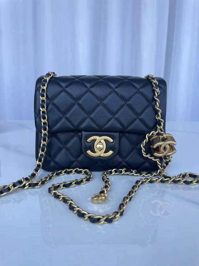 Brand: Chanel Model: As5758 Black Description: Original quality, classic work, t