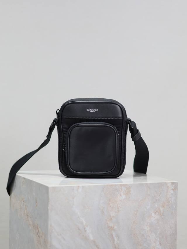 City Econyl_Mini Nylon Camera Bag for Men. Preppy-style shoulder and messenger b