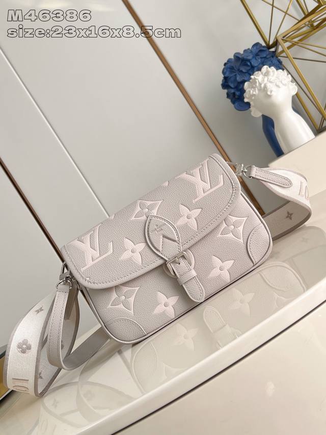 Top-grade original M46386 Taro Purple Silkscreen M14214 This Diane handbag is ma