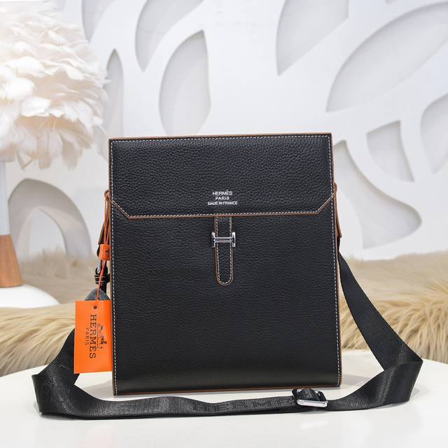 Hermes - Hermes' latest men's crossbody bag made of original calfskin leather wi