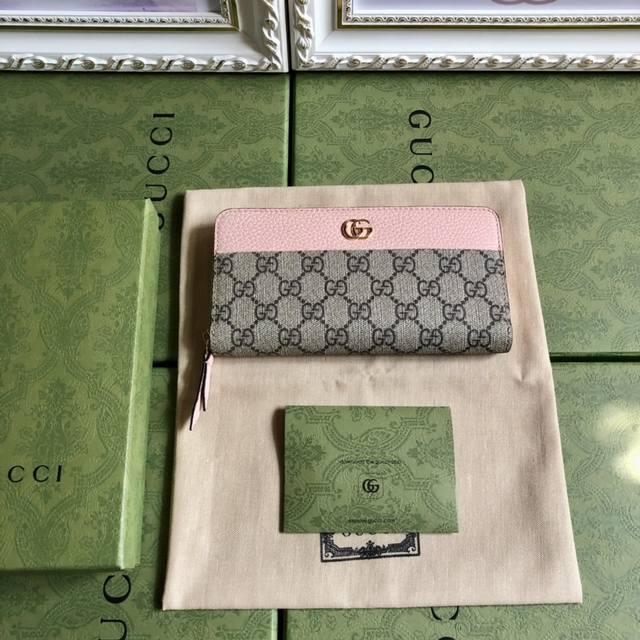 the top-of-the-line Gucci new product, features imported leather and imported th