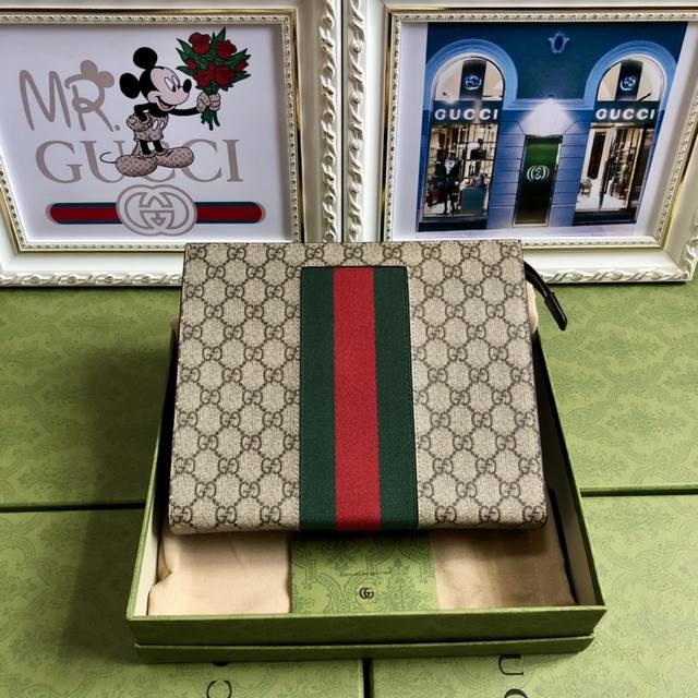 Premium Edition with Green Box Packaging, Model Number: 475316. G's latest clutc