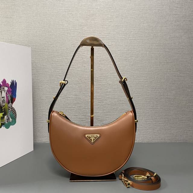 Original Large New Edition Moon Handbag 1Bc194 Double Strap This simple Moon han