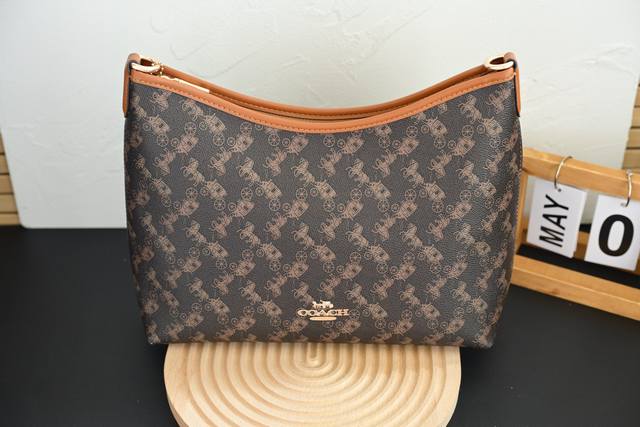 Coa*H Cbl85 2025 May new style carriage print underarm bag Laurela one-shoulder
