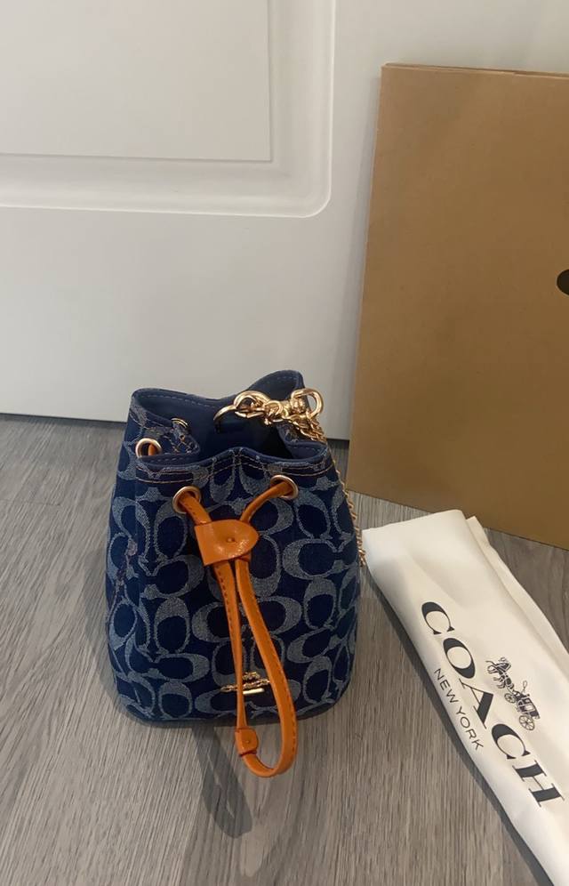 Coa*H Mini Shamblay Color Super Love Cz028 Cz031 2025 Latest Drawstring Mini Buc