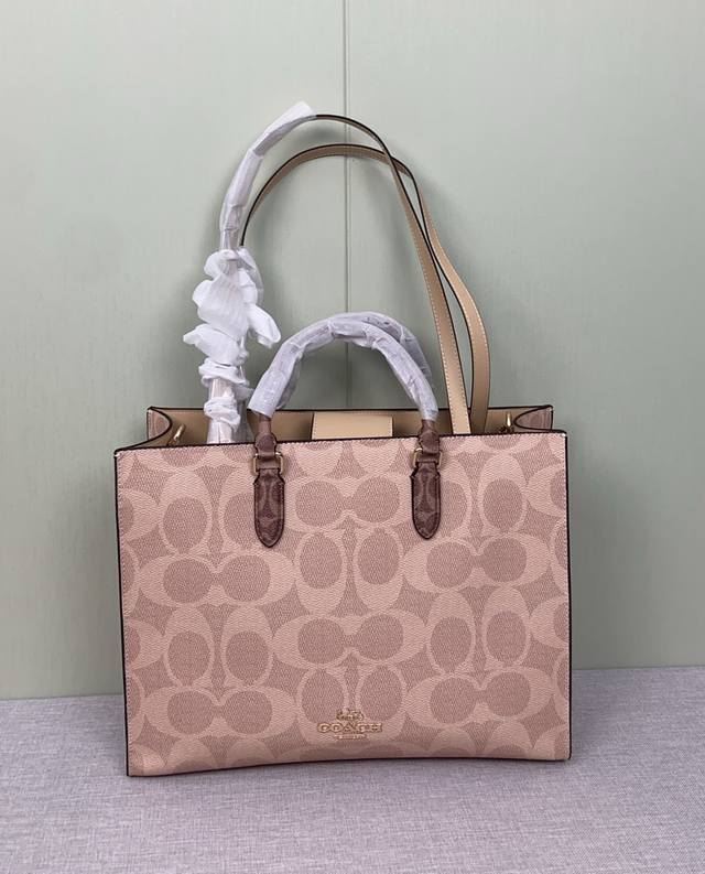 December new product Cy677 Maggie Tote has a simple appearance and two shoulder