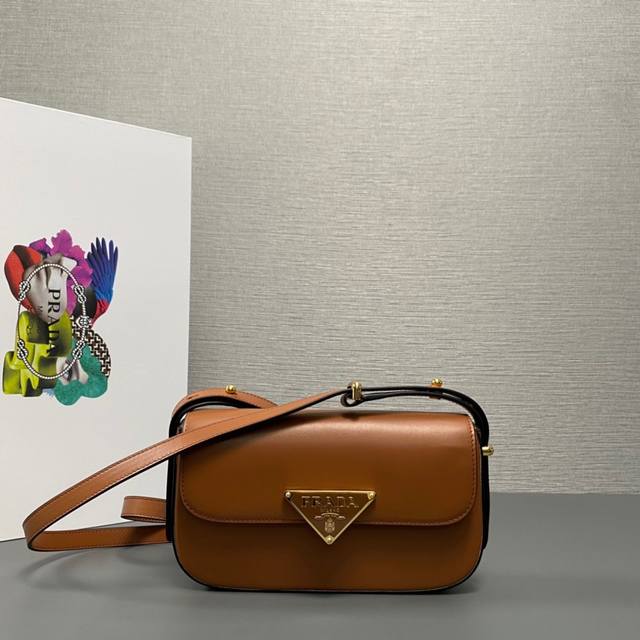 the newest, top-tier, original, and exclusive Stewardess Bag, 1Bd339 Plain, has