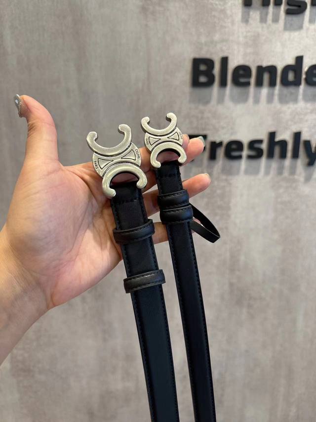 Brand: Celine Women's Belt Description: Double-sided, original leather, non-adju